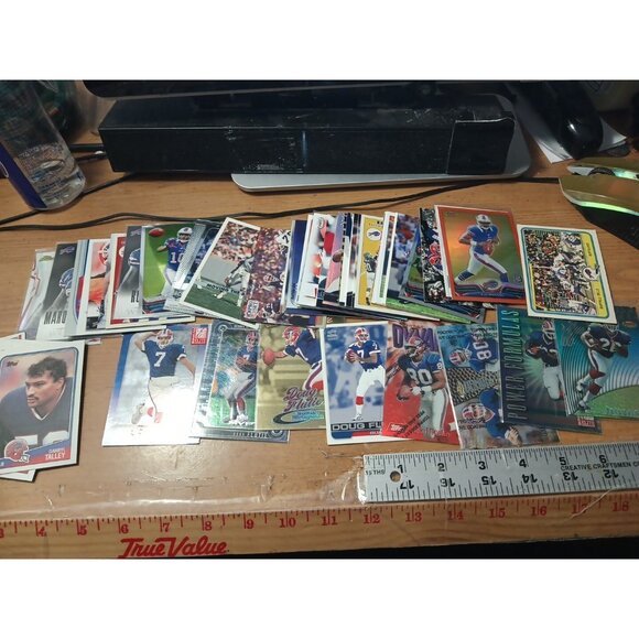 Huge Lot of 100 Buffalo Bills Football Cards - Picture 8 of 14